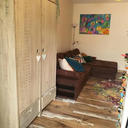 Grand Studio Avec Terrasse * קאין